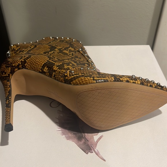 Jessica Simpson Mustardo Phoenix Snake Print Boots Sz 10 - Picture 4 of 6